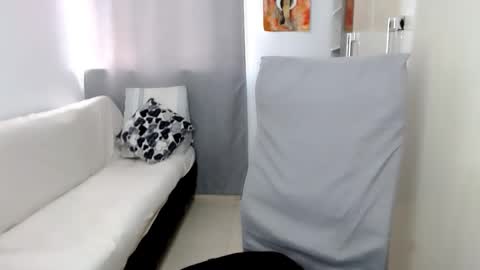 Laura online show from 09-21-25, 08:10