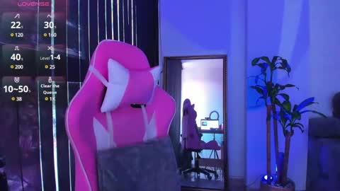 Snapshot of laura_r23 chatting on 01-07-25, 09:46 Laura Rose online show from 01-07-25, 09:46