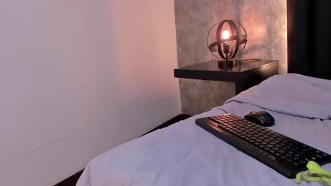 laura online show from 02-06-25, 05:30