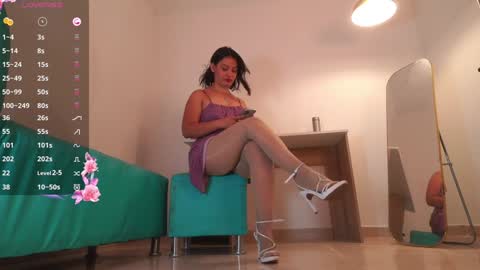 Laura Zans   I am sensual goddes and i was born for loveworshipping and enjoyment. online show from 01-28-25, 03:04