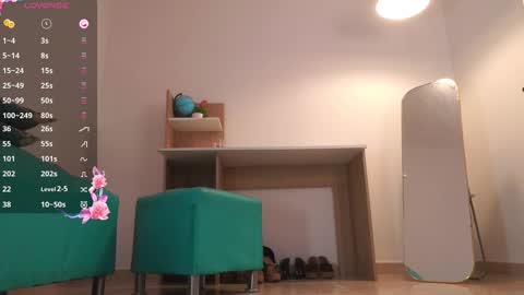 Laura Zans   I am sensual goddes and i was born for loveworshipping and enjoyment. online show from 03-05-25, 03:18