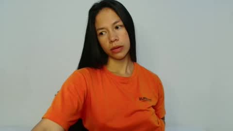 Snapshot of lauracb_ chatting on 05-25-26, 03:40 lauracb online show from 05-25-26, 03:40