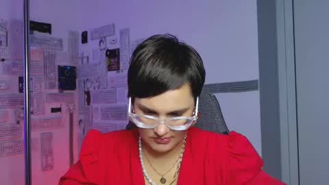 lauradavidsons online show from 09-14-25, 07:18