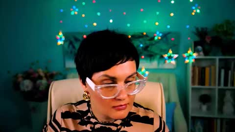 lauradavidsons online show from 10-29-25, 06:42