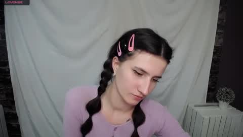 Laura online show from 02-20-25, 02:24