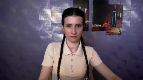 Laura online show from 03-27-26, 11:32