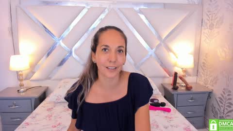 Snapshot of laurafarrely chatting on 12-02-24, 09:13 Laura online show from 12-02-24, 09:13