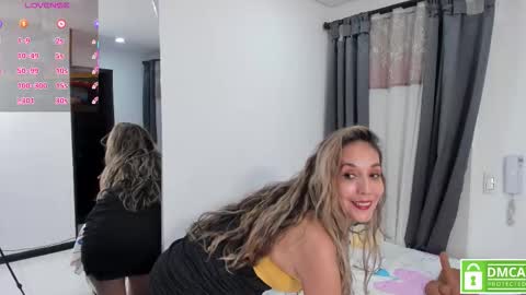 Laura online show from 11-28-25, 11:18