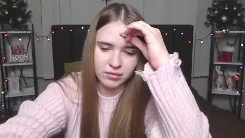 LauraHlot online show from 01-15-25, 01:56