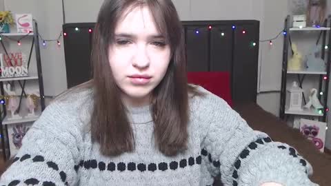 LauraHlot online show from 02-09-25, 06:05