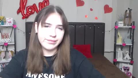 LauraHlot online show from 02-17-25, 06:37