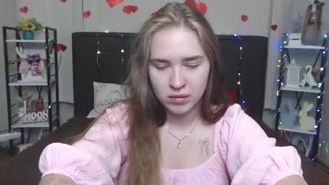 LauraHlot online show from 07-15-26, 05:29