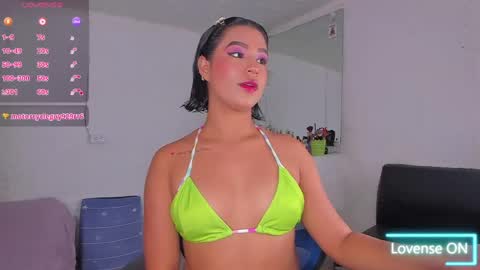 Laura Mayer online show from 04-21-26, 02:51