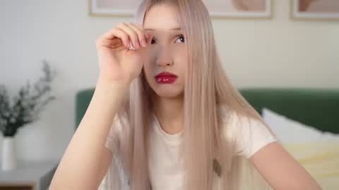 Laura online show from 10-02-25, 08:10