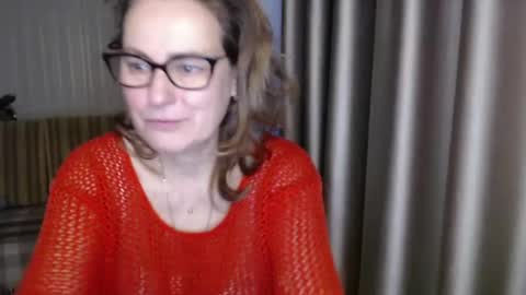 Lauraoven1 online show from 01-22-25, 06:42