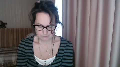 Lauraoven1 online show from 02-20-25, 01:30