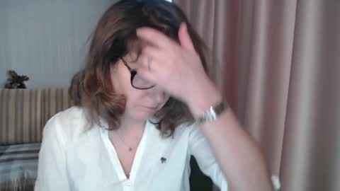 Lauraoven1 online show from 02-23-25, 01:53