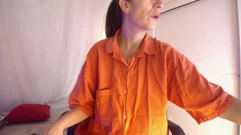 Snapshot of laurasofia45 chatting on 06-03-26, 07:44 Laura Sofia online show from 06-03-26, 07:44
