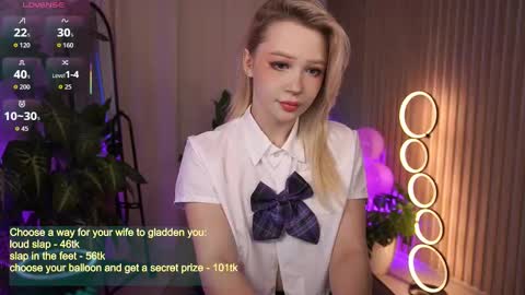  Laura  online show from 10-02-25, 06:20