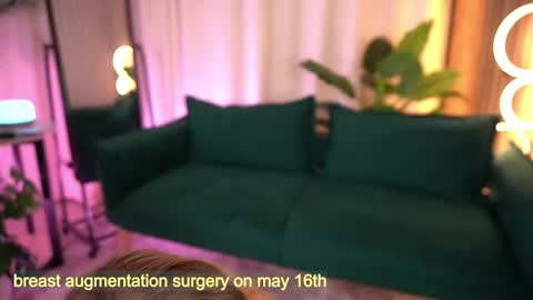  Laura  online show from 04-30-26, 05:58