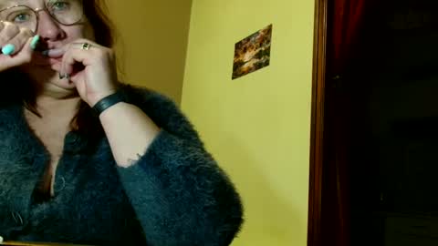 laureanne online show from 12-23-24, 08:25