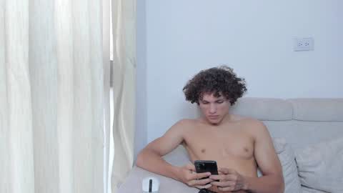 Laureent online show from 12-29-24, 07:22