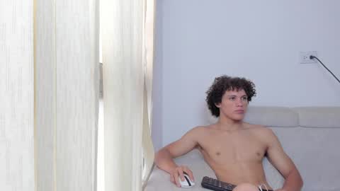 Laureent online show from 01-02-25, 06:01