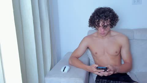 Laureent online show from 01-24-25, 11:15