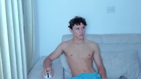 Laureent online show from 02-10-25, 04:52