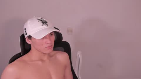 Laureent online show from 04-30-26, 08:57