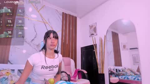 Laurem online show from 02-28-25, 01:03