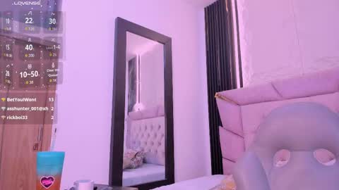 Laurem online show from 09-17-25, 08:10