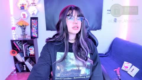  Im Lauren  independent model   online show from 01-04-25, 08:49