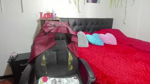 Snapshot of lauren_ashlee chatting on 12-02-25, 05:08 Lauren Independent model online show from 12-02-25, 05:08