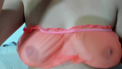 Snapshot of lauren_mark_ chatting on 05-16-26, 12:29 lauren_mark_ online show from 05-16-26, 12:29