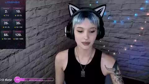 Snapshot of lauren_raquel chatting on 11-30-25, 01:15 Eva online show from 11-30-25, 01:15