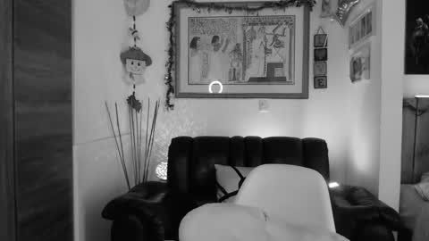 Snapshot of lauren_sweet7 chatting on 12-08-24, 03:35 Lauren online show from 12-08-24, 03:35