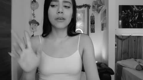 Snapshot of lauren_sweet7 chatting on 12-14-24, 08:40 Lauren online show from 12-14-24, 08:40