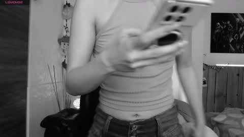 Snapshot of lauren_sweet7 chatting on 01-01-25, 12:21 Lauren online show from 01-01-25, 12:21