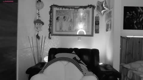 Snapshot of lauren_sweet7 chatting on 01-03-25, 03:49 Lauren online show from 01-03-25, 03:49