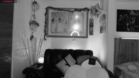 Snapshot of lauren_sweet7 chatting on 01-19-25, 01:53 Lauren online show from 01-19-25, 01:53