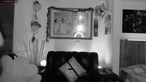 Snapshot of lauren_sweet7 chatting on 01-19-25, 04:54 Lauren online show from 01-19-25, 04:54