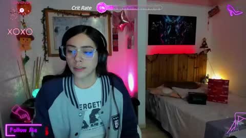 Snapshot of lauren_sweet7 chatting on 02-27-25, 01:38 Lauren online show from 02-27-25, 01:38