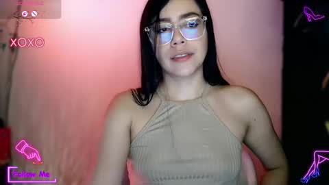 Snapshot of lauren_sweet7 chatting on 10-24-25, 01:24 Lauren online show from 10-24-25, 01:24