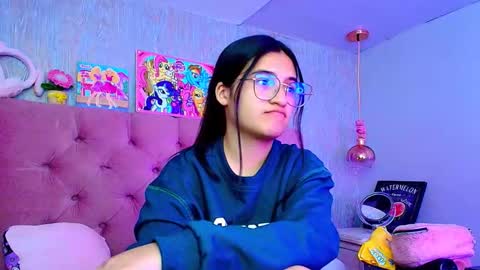 Laurene online show from 01-19-26, 03:32