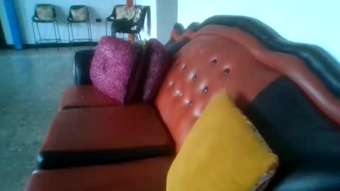 laurenhot94 online show from 10-20-25, 05:57