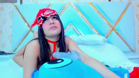 Snapshot of laurenhu chatting on 03-05-25, 06:23 Lauren Hu online show from 03-05-25, 06:23