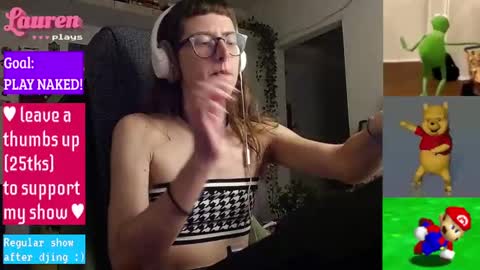 Snapshot of laurenipsumsit chatting on 02-27-25, 12:10 Lauren online show from 02-27-25, 12:10