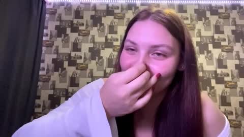 Snapshot of laurenjungling chatting on 09-12-25, 04:40 Hannah online show from 09-12-25, 04:40