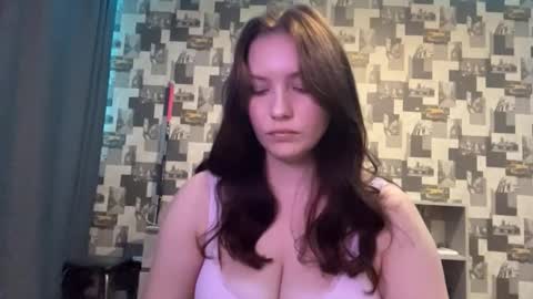 Snapshot of laurenjungling chatting on 09-19-25, 04:07 Hannah online show from 09-19-25, 04:07